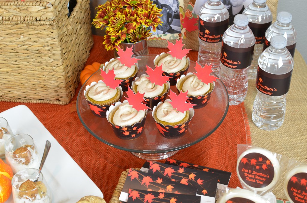 Fall In Love - Cupcake Display