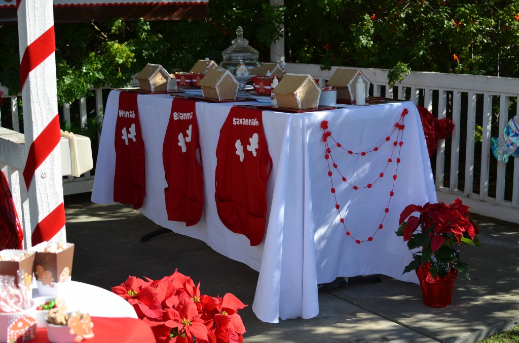 gingerbread party - table before kids arrived