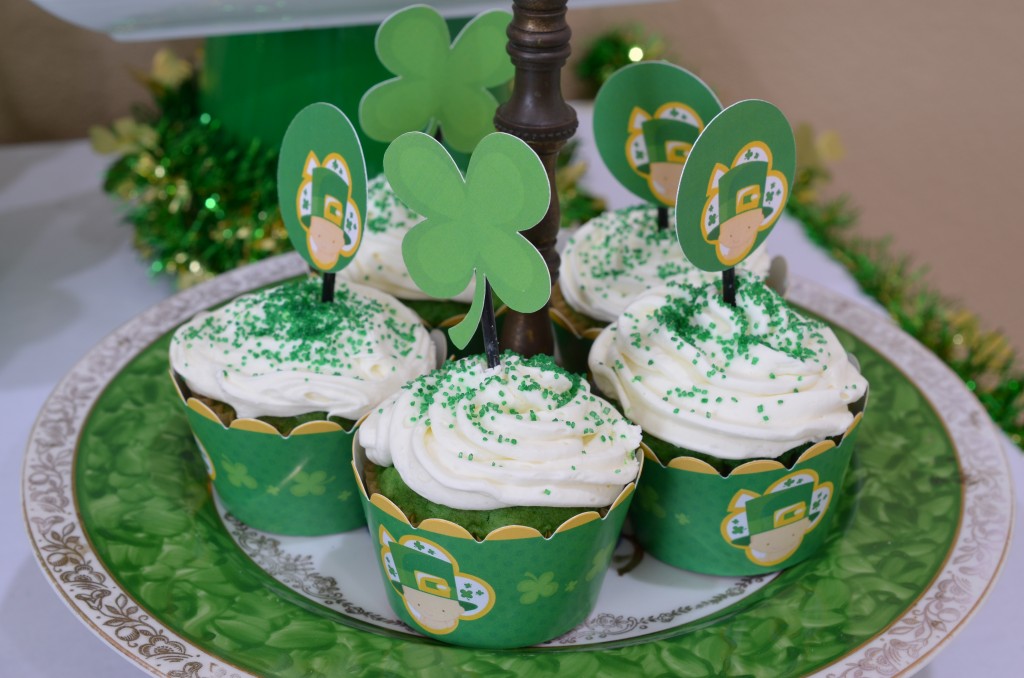 st patricks baby shower cupcake wrappers