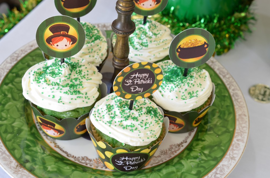 st patricks day printable upclose of cupcakes