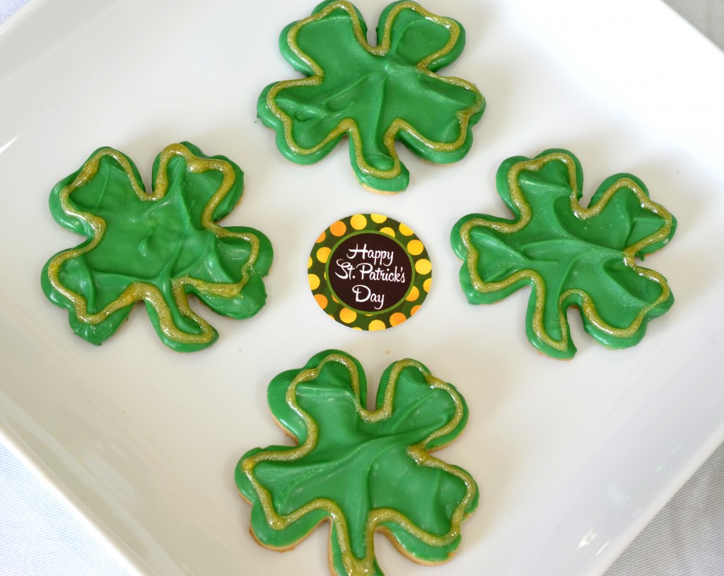 st patricks printable set shamrock cookie detail