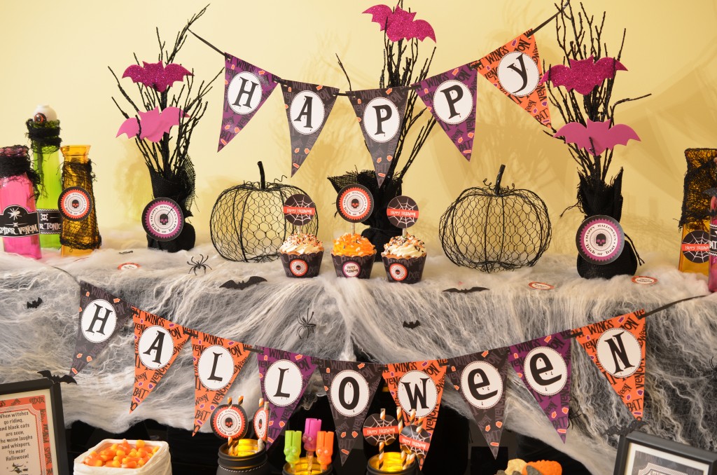 Halloween Party printable pennant