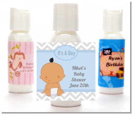 It's A Boy Chevron Hispanic - Personalized Baby Shower Lotion Favors