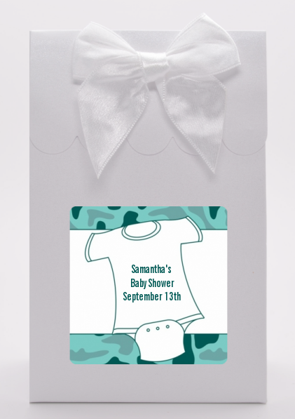 Baby Outfit Green Camo - Baby Shower Goodie Bags