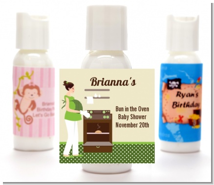 Bun in the Oven Neutral - Personalized Baby Shower Lotion Favors